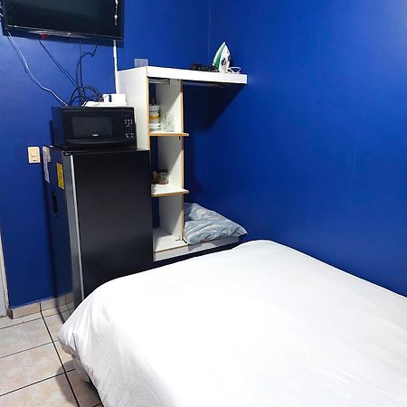 Habitacion 11 Independiente Con Mucha Privacidad ,Cerca Del Consulado , Cas , A 200 Mts Del Vado Del Rio Hermosillo Eksteriør billede